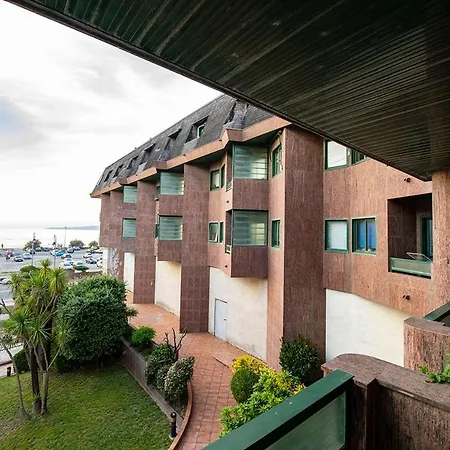 Playa De Samil Apartment